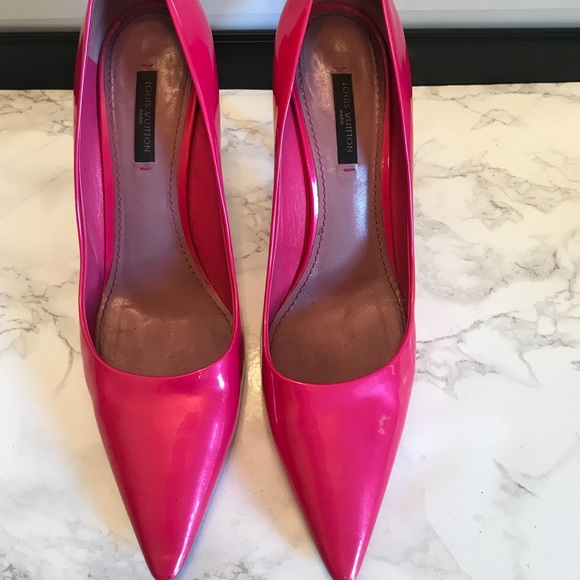 pink patent leather pumps